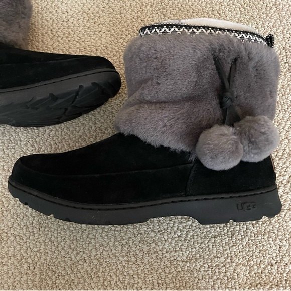 UGG Brie Waterproof Suede Boots Black w/ Pom Poms Women’s size 11 - Picture 5 of 13